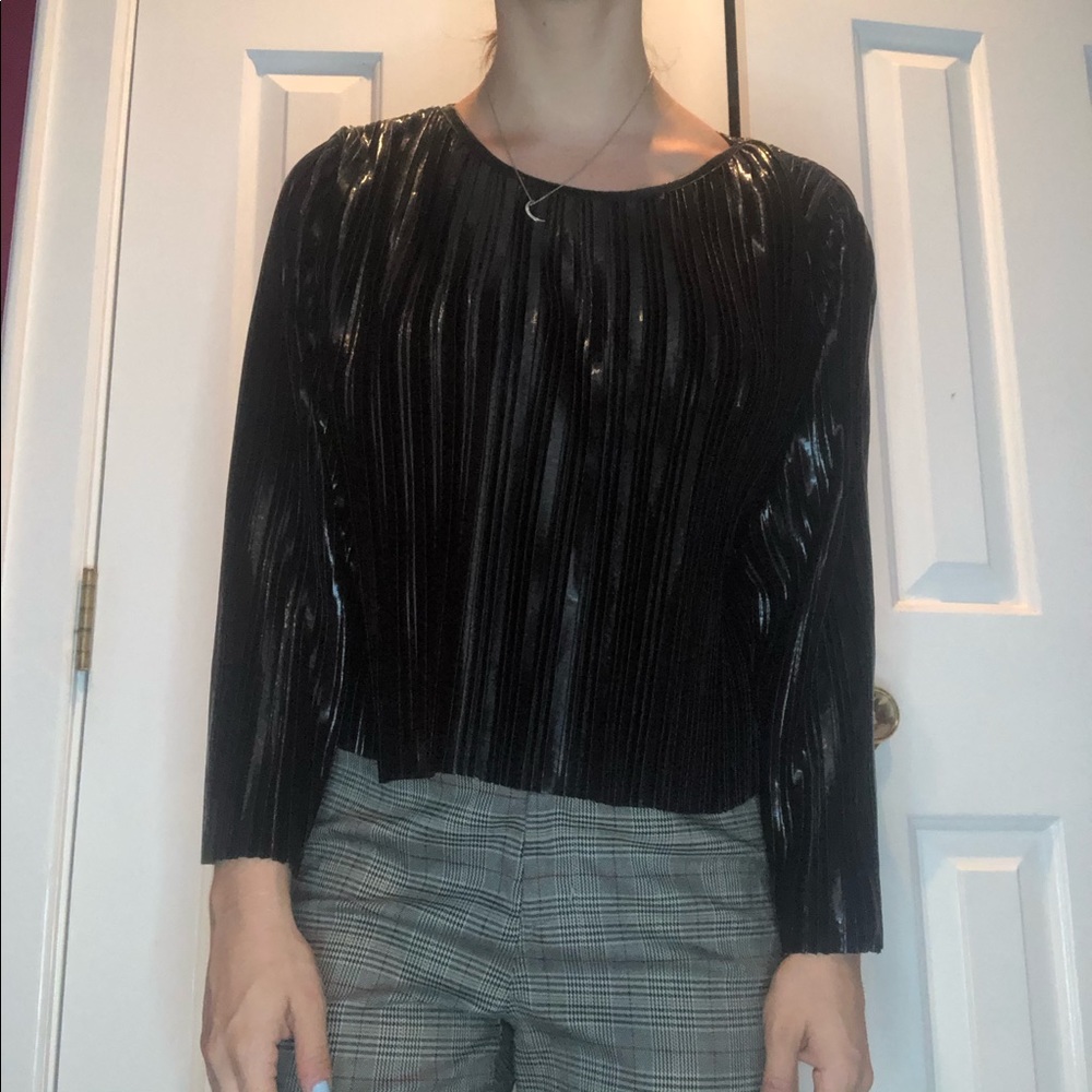 NWT ZARA PLEATED LEATHER BLACK LONG SLEEVE TOP - Picture 10 of 13
